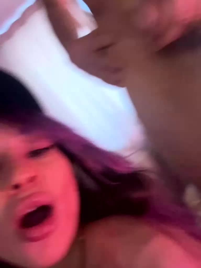 VIP17CoupleDream Adult Chat January 26, 2026