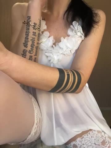 Karolina_Milf Adult Chat January 26, 2026