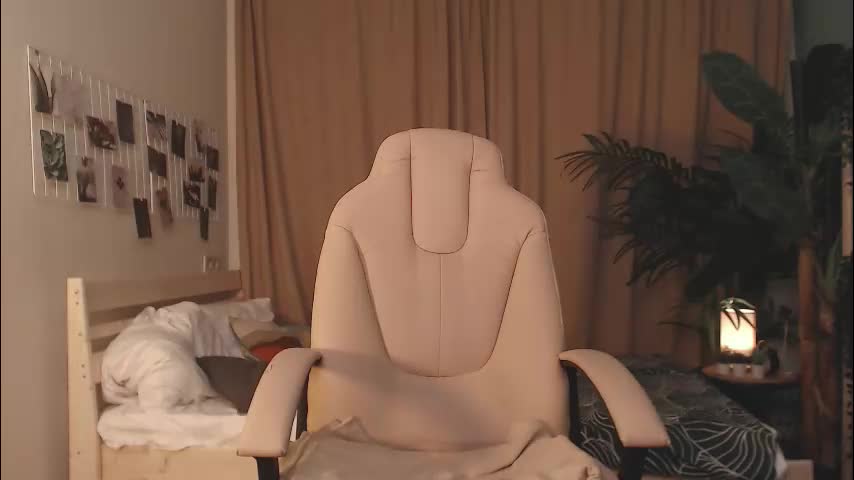 halle_berrry Adult Chat January 27, 2026