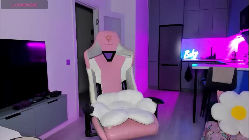 wowlovie666 Adult Chat January 27, 2026