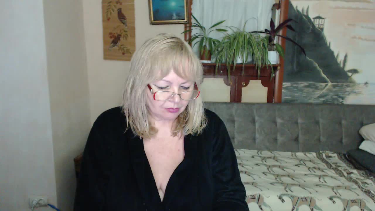 EvelynLoveShy Adult Chat January 27, 2026