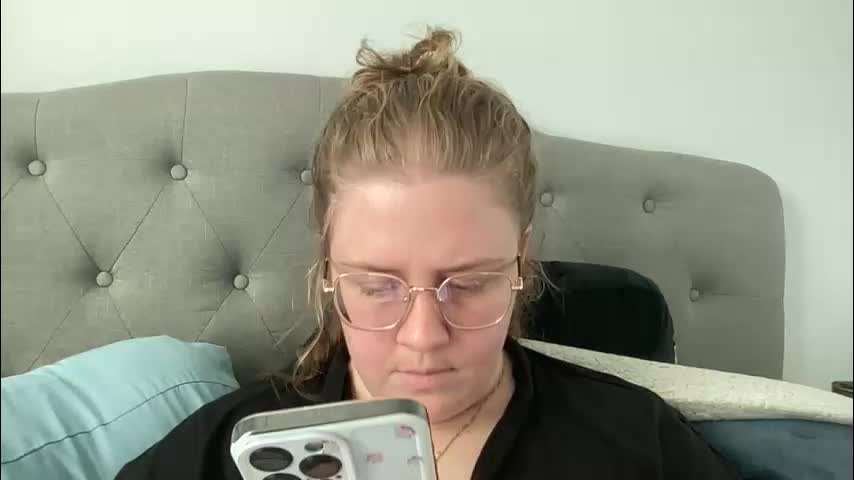 angeloflight273360 Adult Chat January 27, 2026