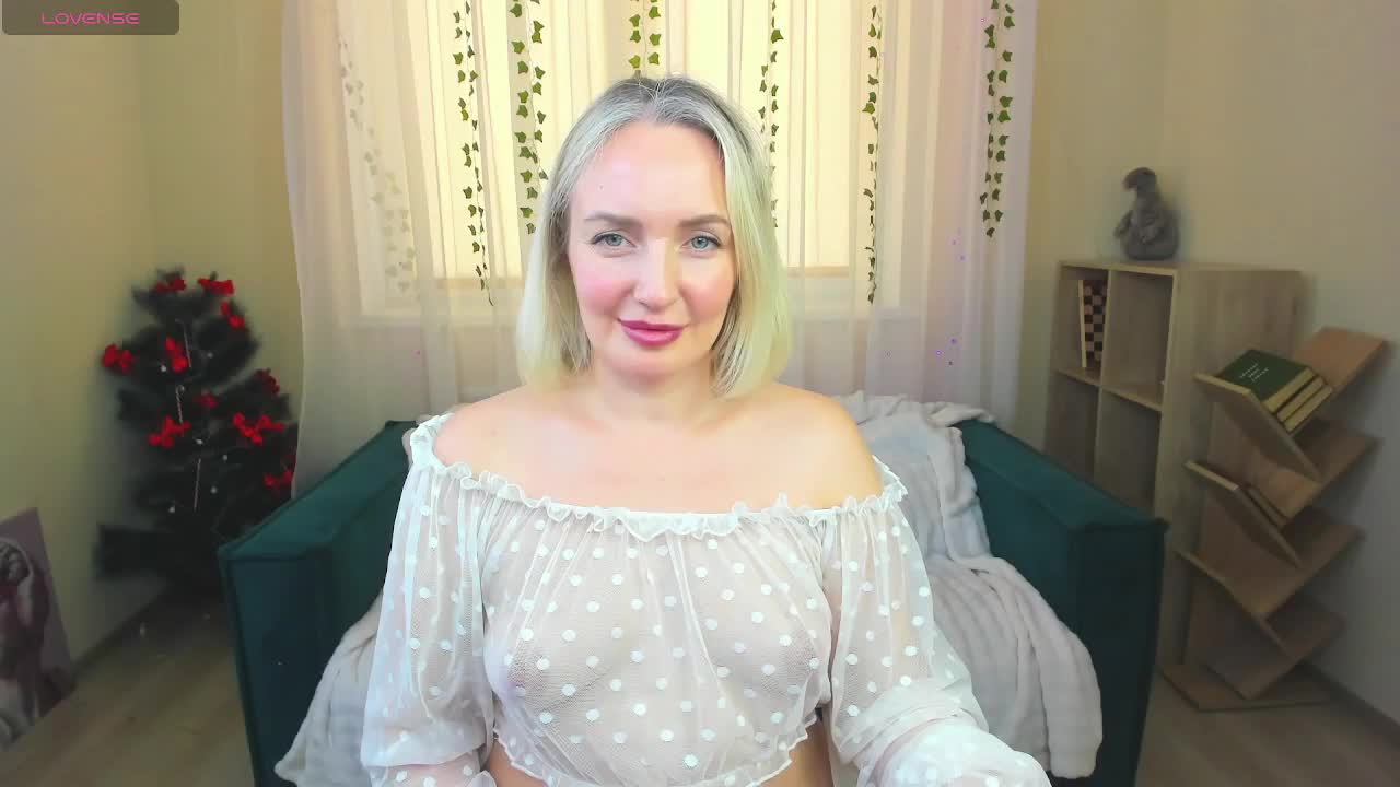 MonikaPinch Adult Chat January 27, 2026