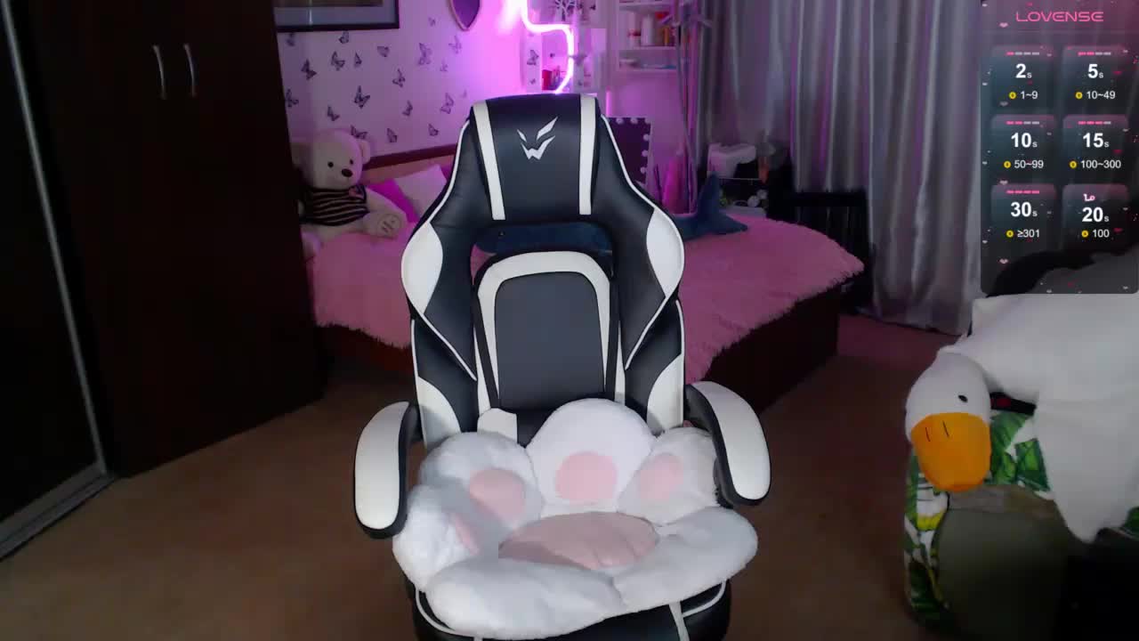 miss-alice- Adult Chat January 27, 2026