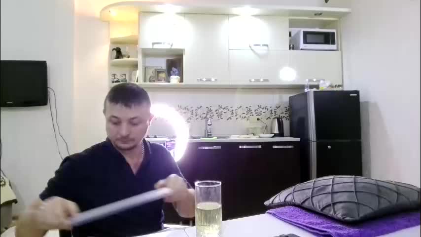 best_ass2000 Adult Chat January 28, 2026