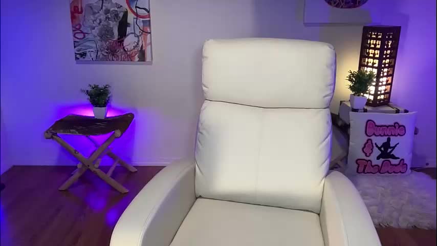 bunnieandthedude Adult Chat January 27, 2026