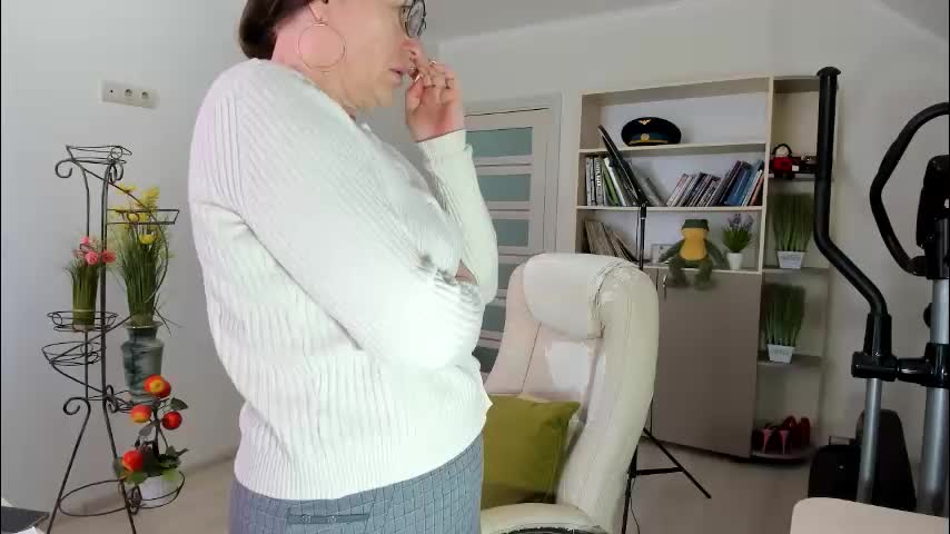 vika7333 Adult Chat January 27, 2026