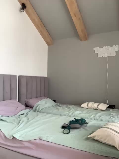 -Nezukoo- Adult Chat January 27, 2026