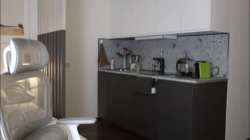 _whoareu_ Adult Chat January 27, 2026