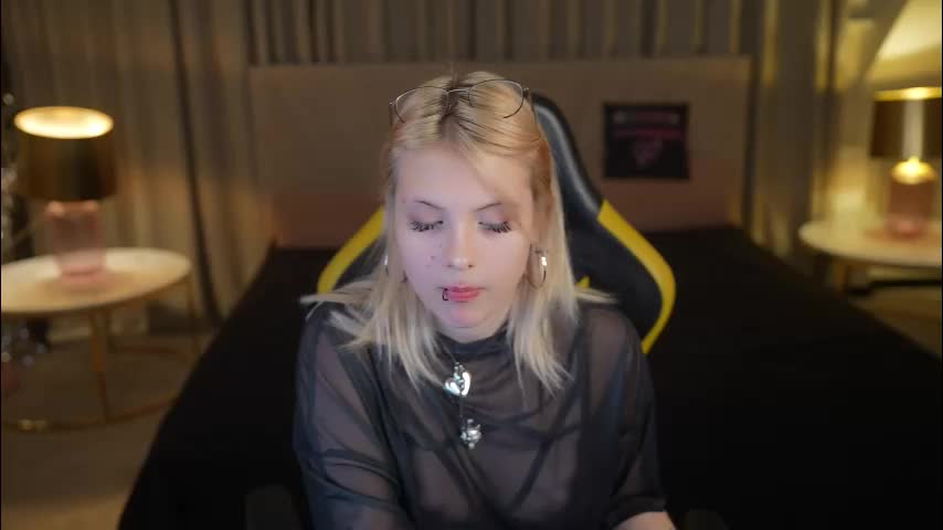 anabel_team054 Adult Chat January 28, 2026