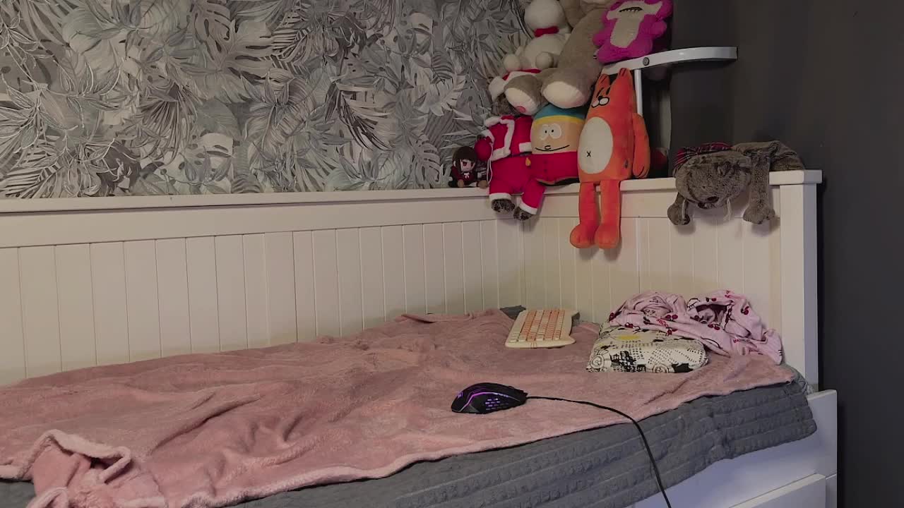 Z0mb1el0ll1 Adult Chat January 28, 2026