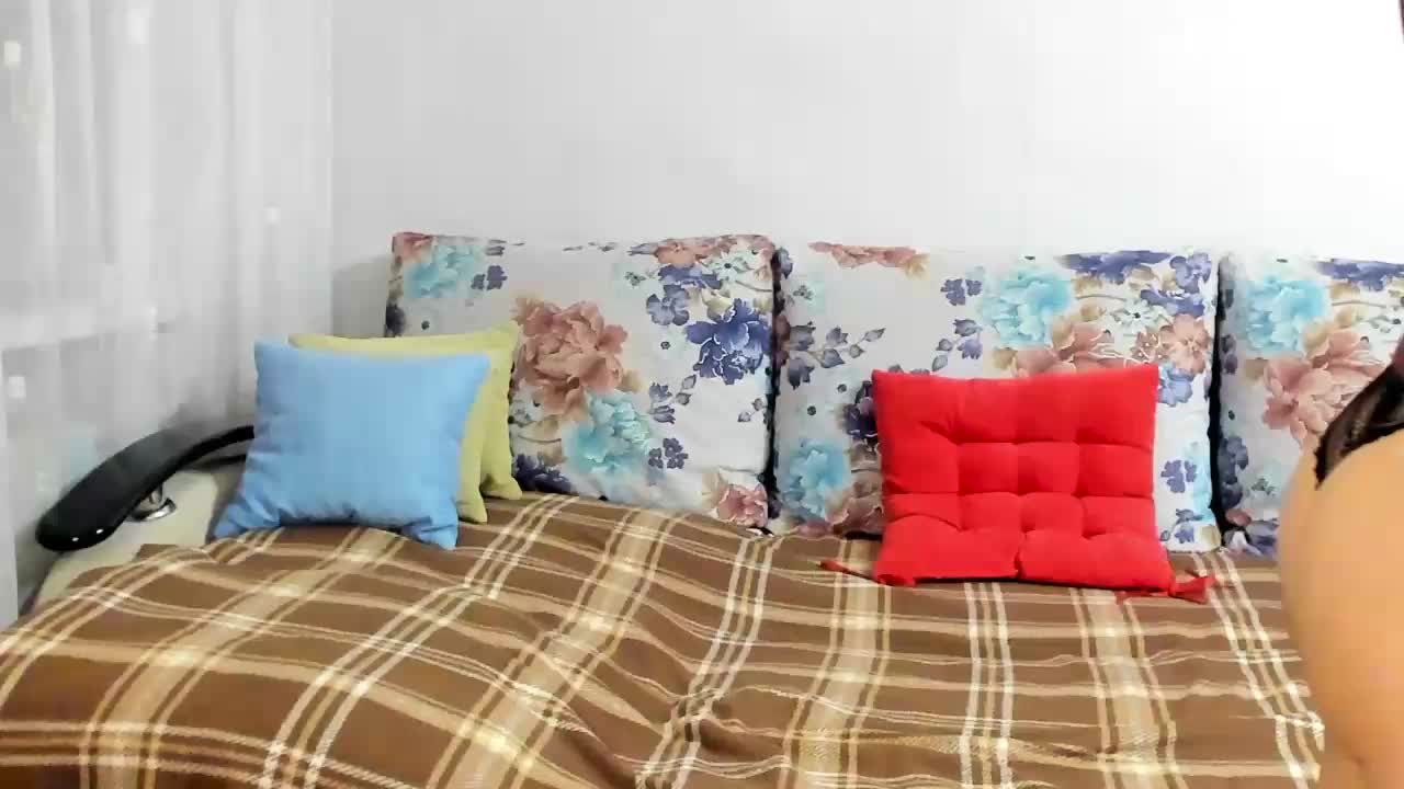 Lisa1225 Adult Chat January 28, 2026