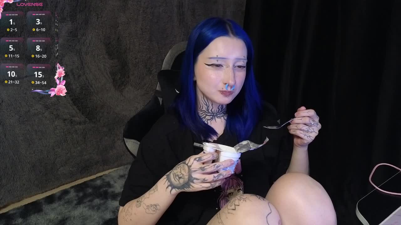 YoungAlice1 Adult Chat January 28, 2026