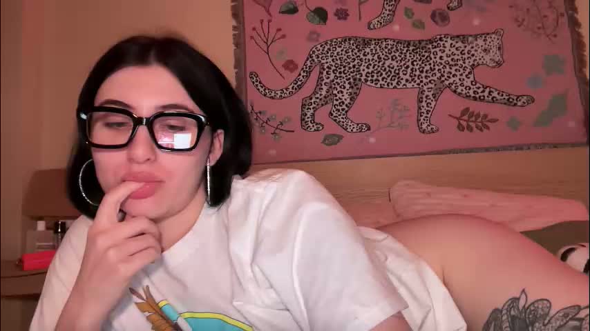 h3l9a_pataki Adult Chat January 27, 2026