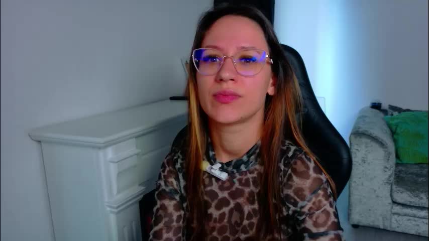 nicoleirisxxx Adult Chat January 28, 2026