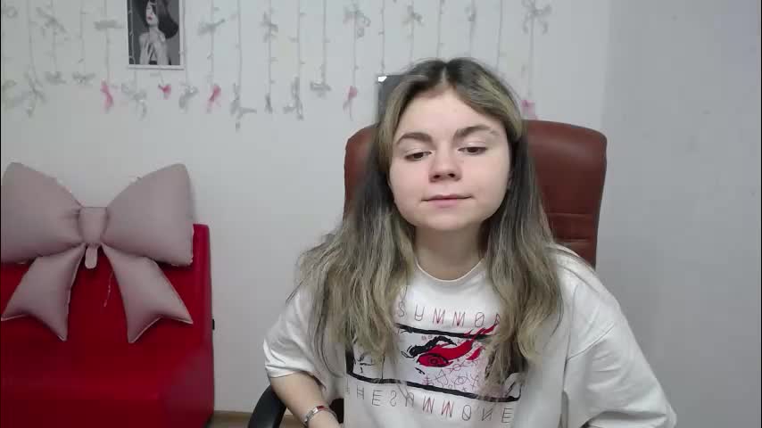 rrtinaredly Adult Chat January 28, 2026