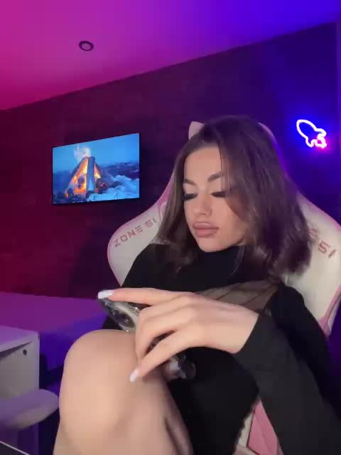 HotGirlEva Adult Chat January 28, 2026