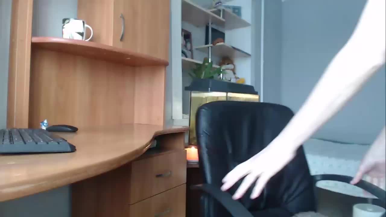 Ameliya_ Adult Chat January 28, 2026