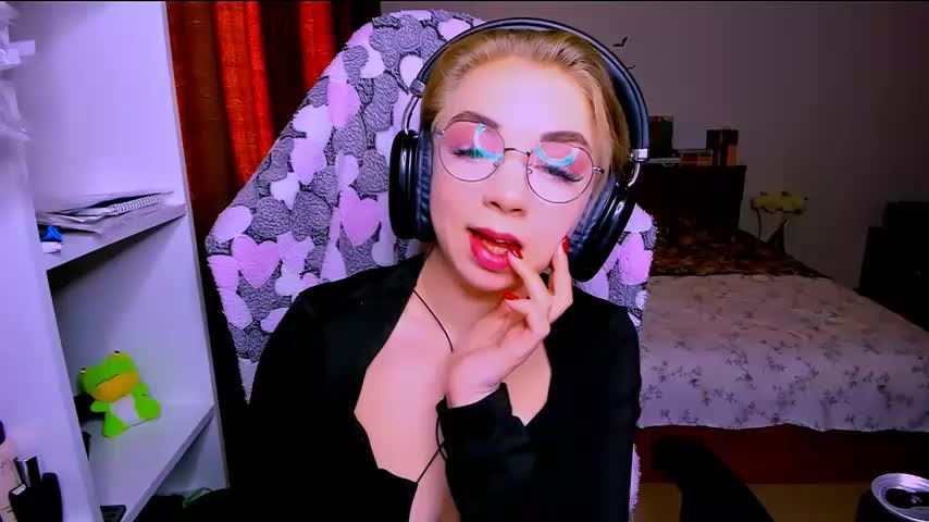 littleSiyfairy Adult Chat January 28, 2026