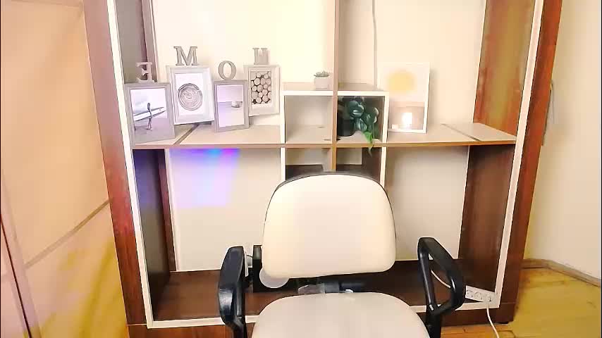 angelinalov_ Adult Chat January 28, 2026