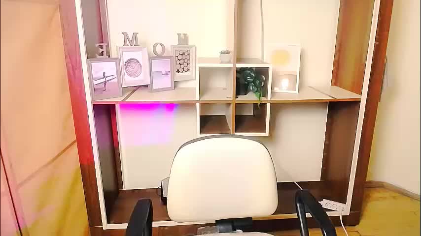 angelinalov_ Adult Chat January 28, 2026