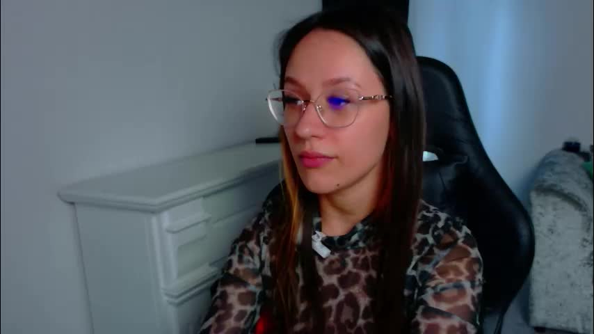 nicoleirisxxx Adult Chat January 28, 2026