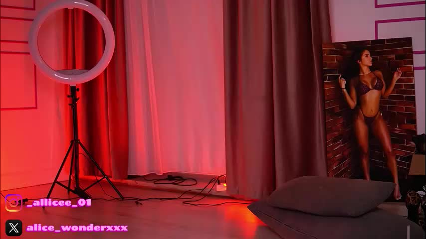 vanessasimon Adult Chat January 29, 2026