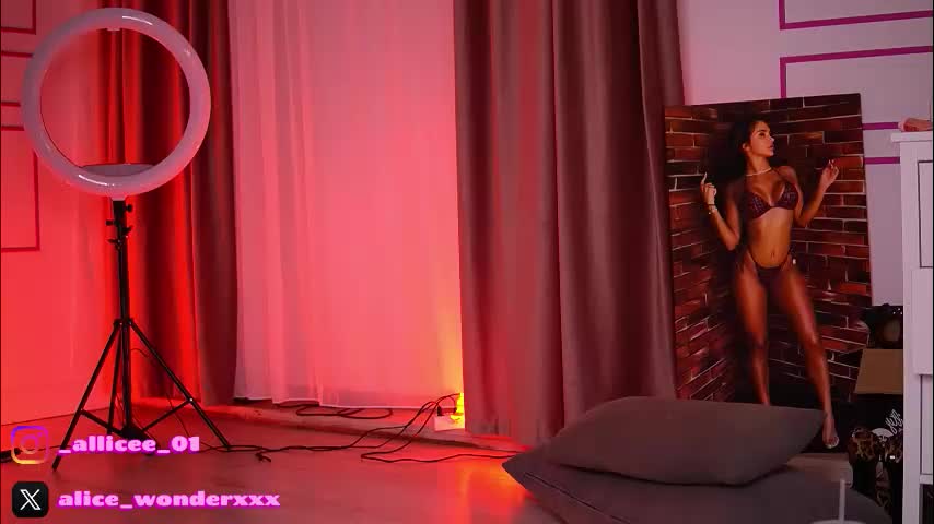 vanessasimon Adult Chat January 29, 2026