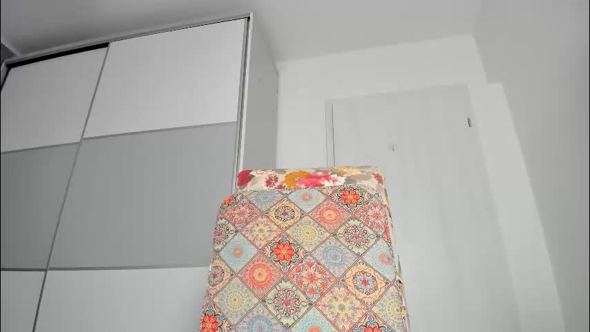 snow_flakee Adult Chat January 29, 2026