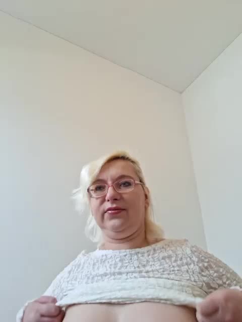 Vika211 Adult Chat January 29, 2026