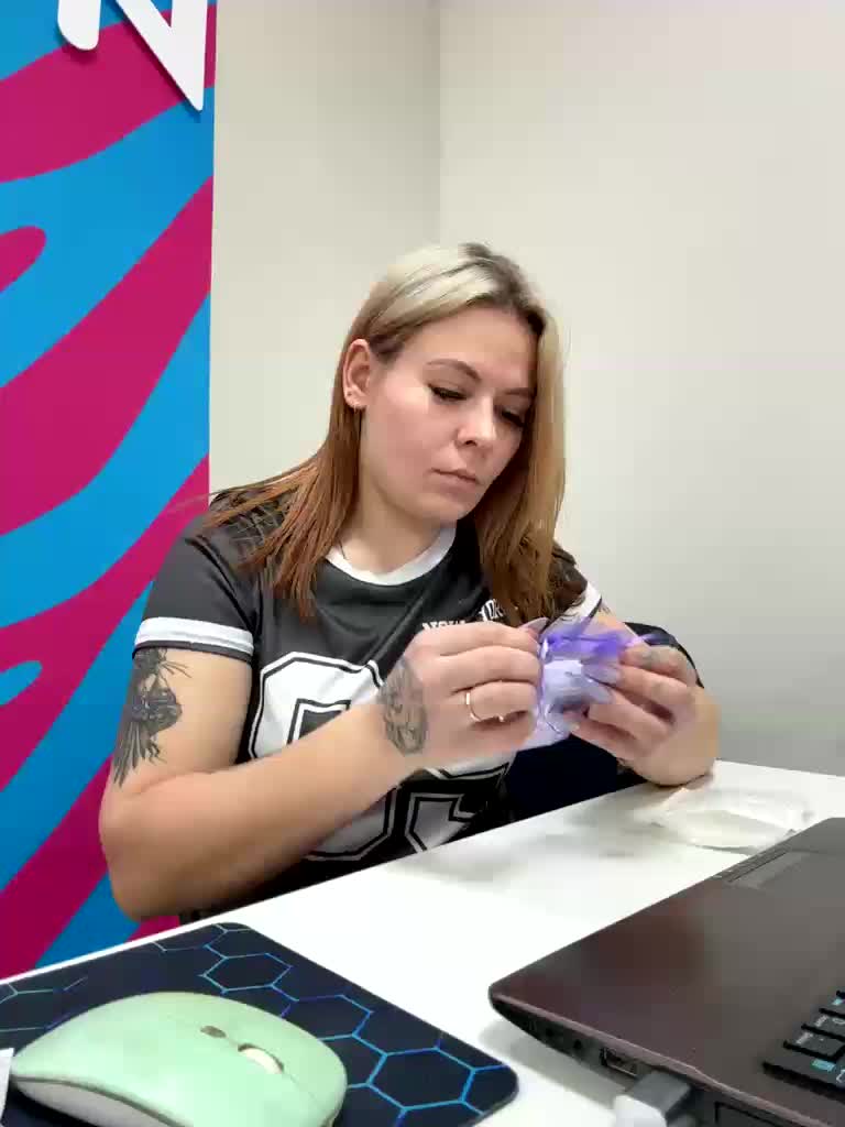 mIrindAcam Adult Chat January 29, 2026