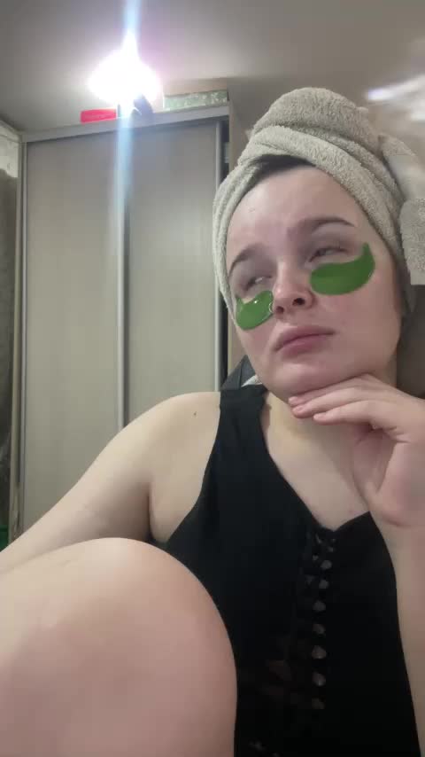 Lizzi-Peach Adult Chat January 30, 2026