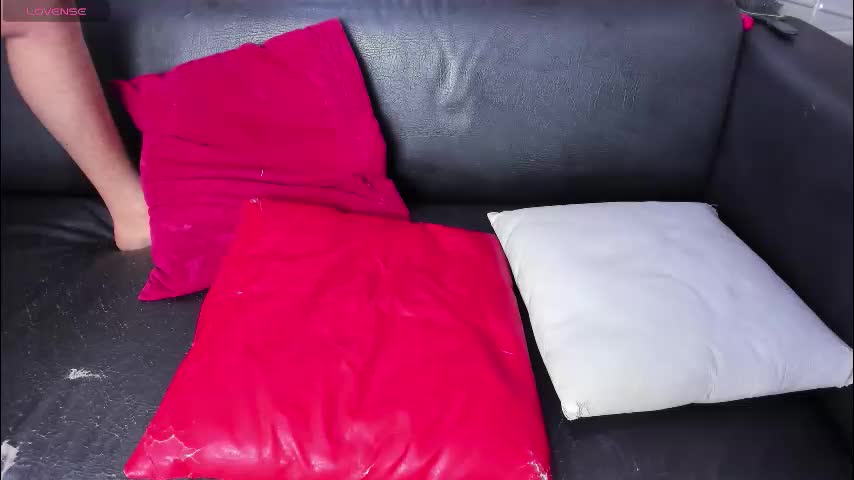 soffy_sexzone18 Adult Chat January 30, 2026