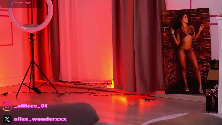 vanessasimon Adult Chat January 30, 2026