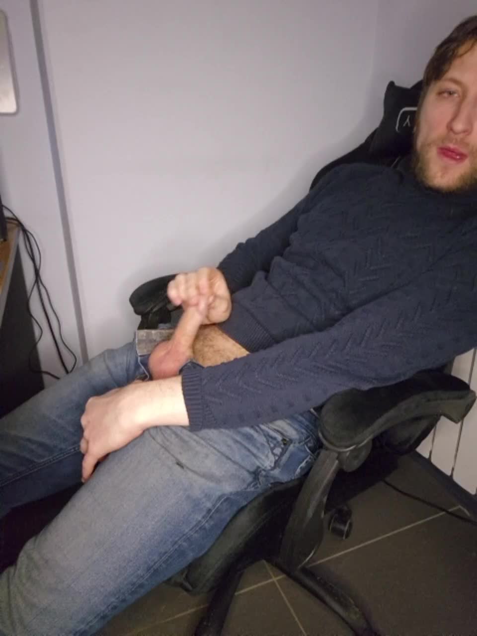 Loveisg Adult Chat January 31, 2026