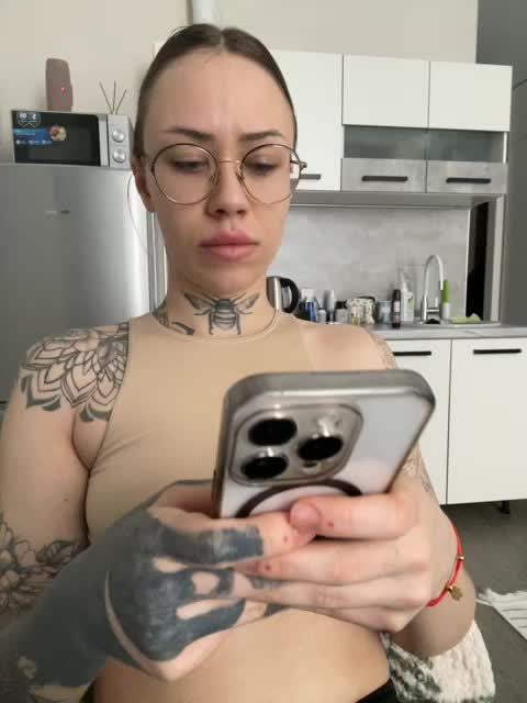 v_-_-_v Adult Chat January 31, 2026