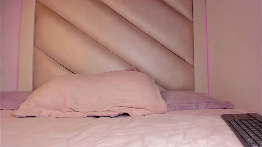 ema_and_camila Adult Chat January 31, 2026