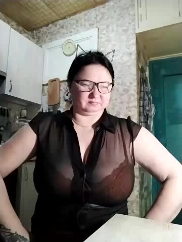 Holly-69 Adult Chat February 1, 2026