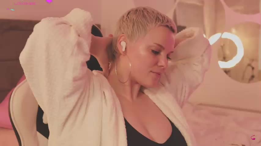 LikaBerry Adult Chat February 1, 2026