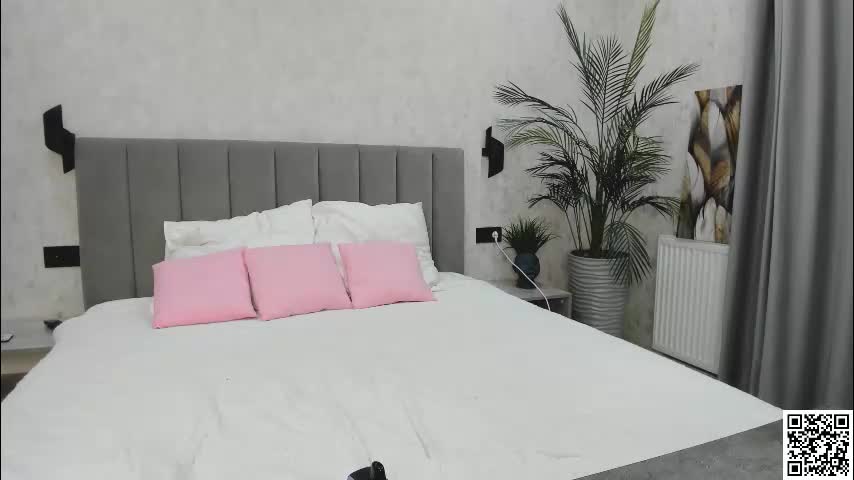 paradi_se Adult Chat February 1, 2026