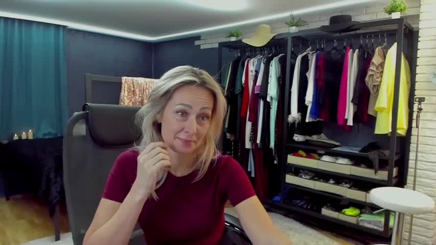 Julia_Cherry_ Adult Chat February 1, 2026