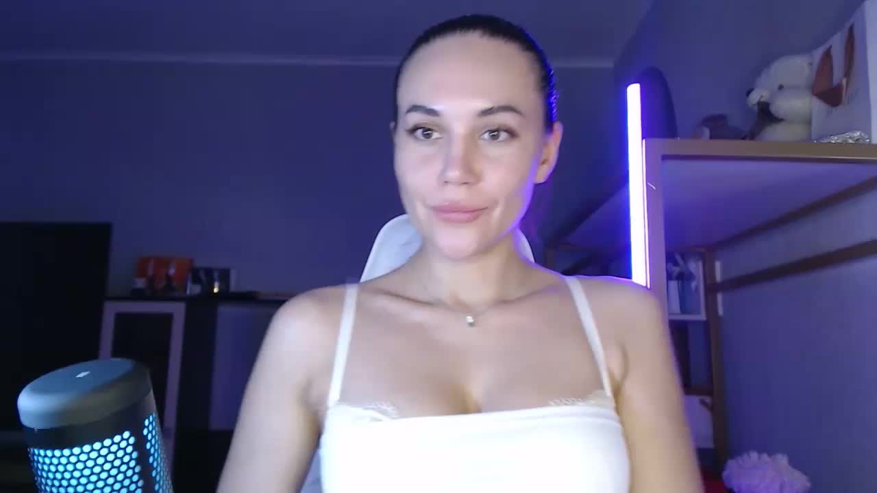 QWEENII Adult Chat February 1, 2026