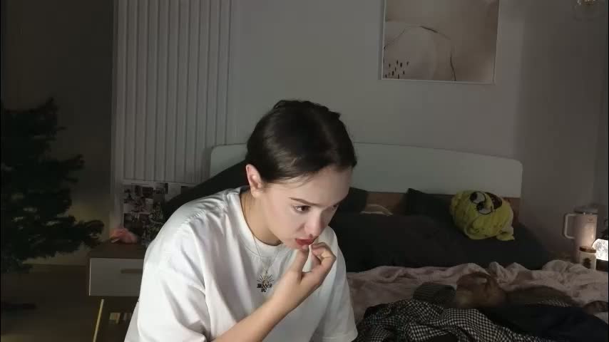 evi_woow Adult Chat February 1, 2026