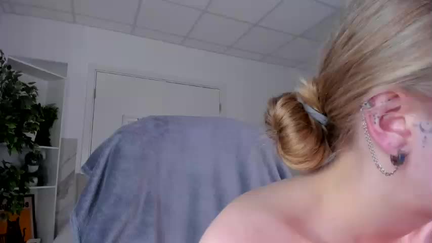 MiaMeowa Adult Chat February 1, 2026