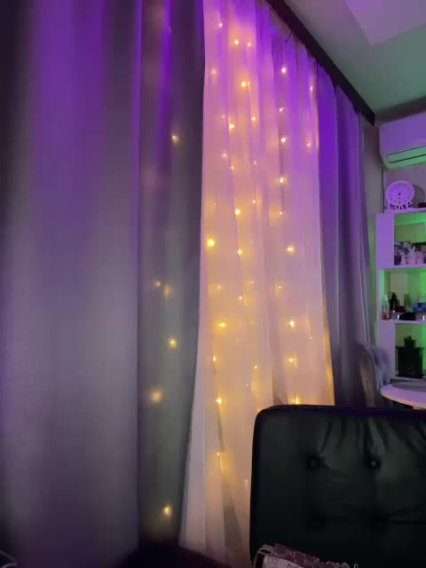 VictoriaFoxxx Adult Chat February 1, 2026