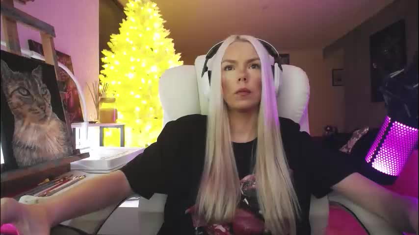 tinykylie Adult Chat February 1, 2026