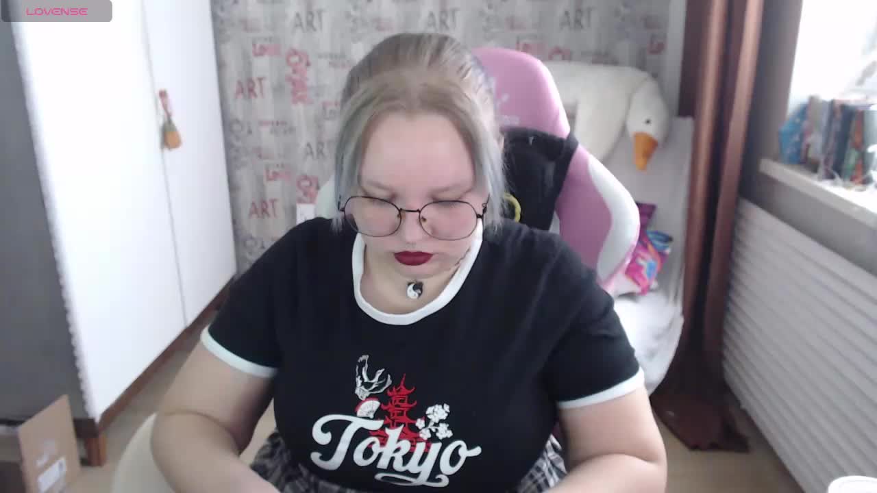 -MeooW- Adult Chat February 1, 2026