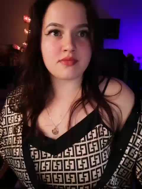 JuliaHesperaks Adult Chat February 1, 2026