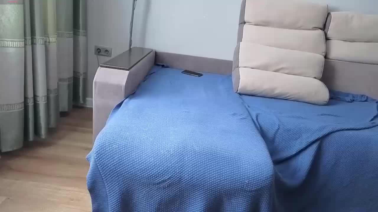 Milaa1998 Adult Chat February 1, 2026