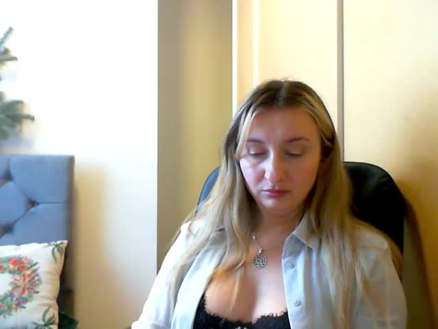 RuslanaFlower Adult Chat February 1, 2026